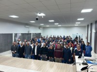Estudantes do Colégio Duque de Caxias acompanham sessão na Câmara Municipal e vivenciam na prática o exercício da cidadania